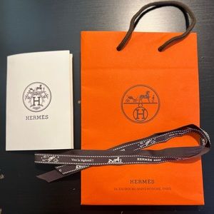 100% original and authentic Hermes shopping bag, ribbon, and card